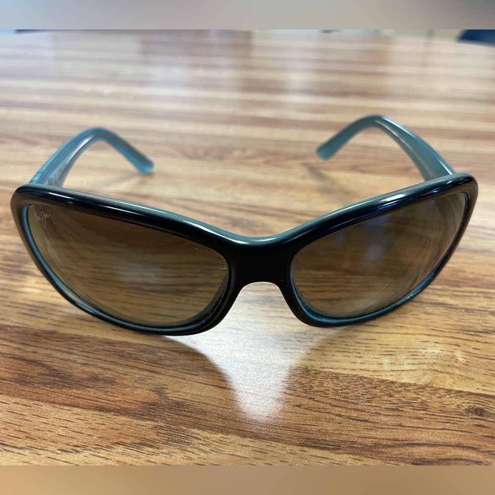 Maui Jim Pearl City MJ 214-03A butterfly black sunglasses size 63-17-125
